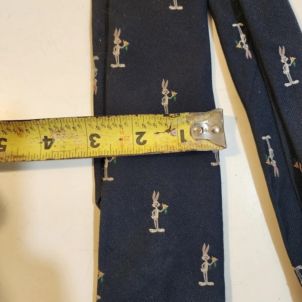 Warner  Bros vintage Bugs Bunny Lonney Tunes Thin Men's tie